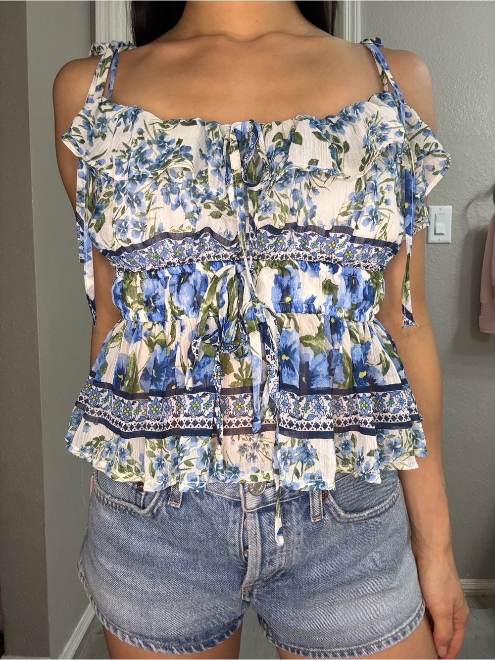 Floral Ruffle Tie-Front Cami Top in Blue and White